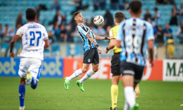 Renato justifica escolha por Diogo Barbosa no lugar de Nicolas: “vem jogando muito bem”