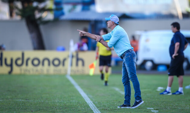 Em busca dos 65 pontos: confira os confrontos dos adversários diretos do Grêmio na Série B