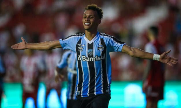 Confira os números de Bitello, o jogador do Grêmio com mais passes decisivos na Série B