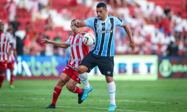 Artilheiro do Grêmio na Série B se despede da temporada