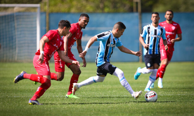 Com gol no último lance, São Luiz empata com Grêmio no primeiro jogo das semifinais da Copa FGF