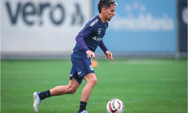 Treino do Grêmio: Brenno sai mais cedo e Campaz segue na transição física