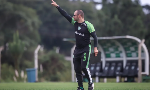 Interino Lucas Zanella encaminha Juventude para enfrentar o São Paulo