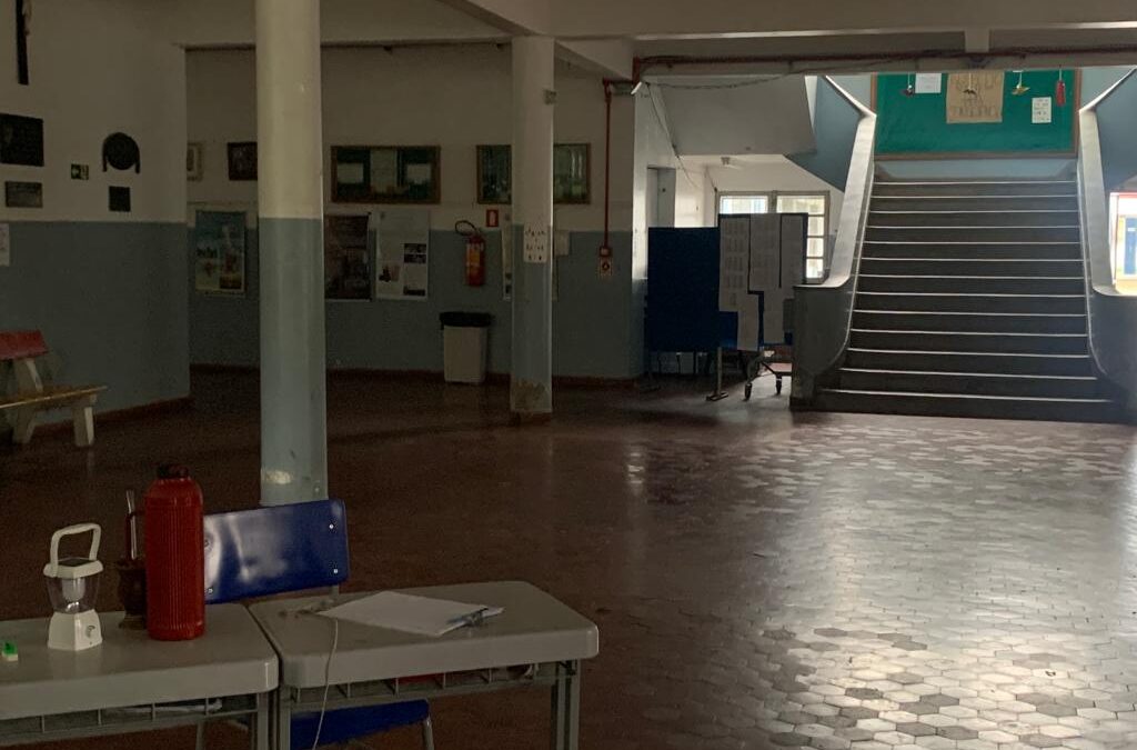 Escolas da zona sul de Porto Alegre enfrentam falta de luz há mais de 30 dias