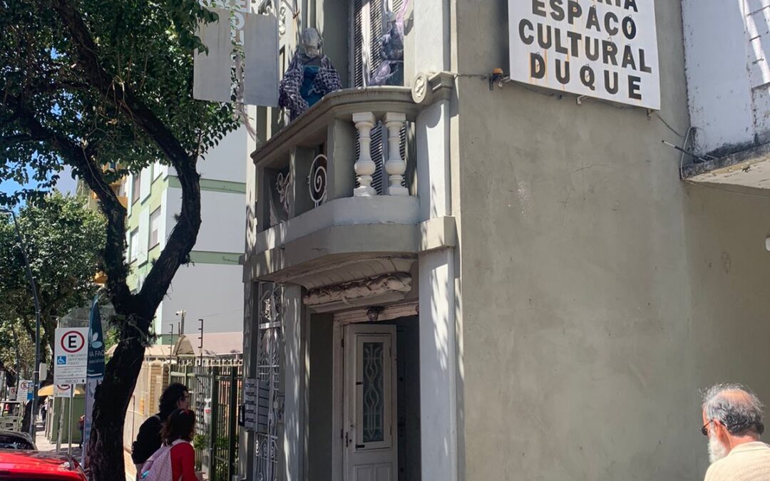 Exposições e acervos da Galeria Espaço Cultural Duque
