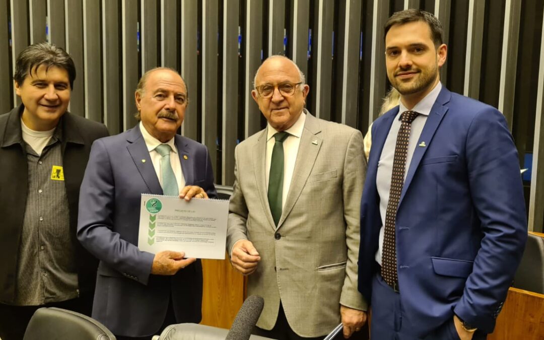 Simers apresenta Projeto de Lei em defesa dos médicos no Congresso Nacional