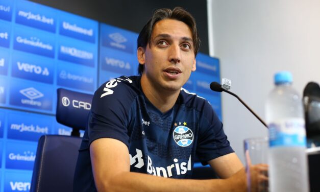 Geromel sobre a campanha do Grêmio na Série B: “sabíamos que o caminho seria fazer a Arena e nossa torcida como a nossa fortaleza”
