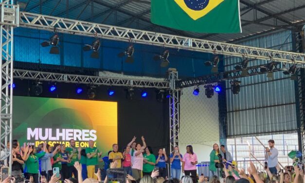 Michelle Bolsonaro e Damares Alves realizam ato no RS por voto feminino