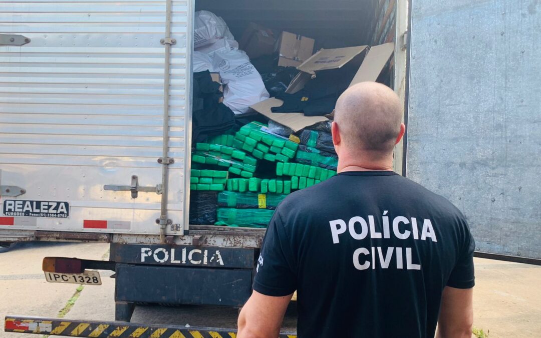 Polícia Civil realiza incineração de 10 toneladas de drogas