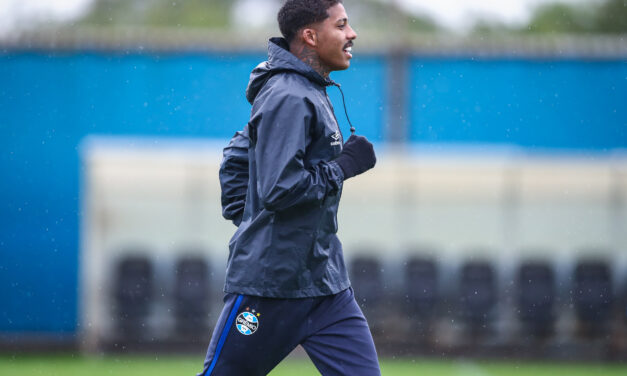 Confira lista de jogadores emprestados que podem retornar ao Grêmio em 2023