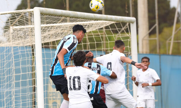 Sub-17 do Grêmio enfrenta Santos em busca de vaga na final do Brasileiro