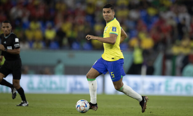 Com gol da vitória, Casemiro se torna o segundo volante com mais gols pela Seleção Brasileira