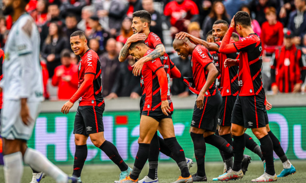 No G-6, Athletico-PR quer vencer o Internacional para se aproximar da Libertadores