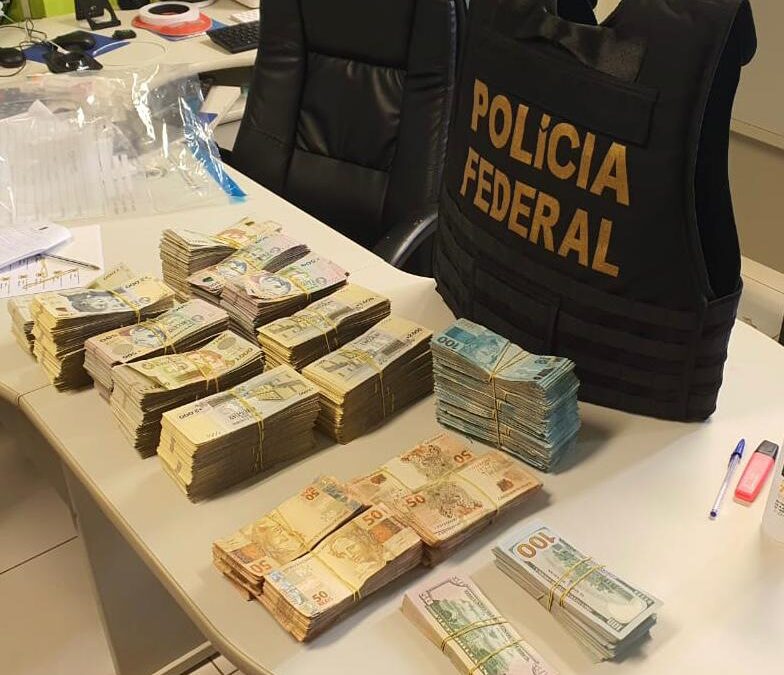 Operação investiga lavagem de dinheiro e associação criminosa