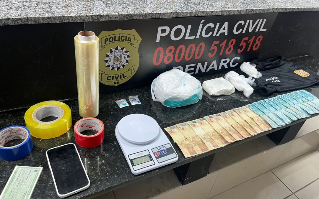 Polícia Civil apreende dinheiro e drogas em Novo Hamburgo