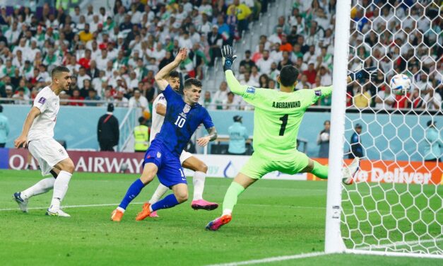 Estados Unidos vence Irã e garante classificação para as oitavas da Copa