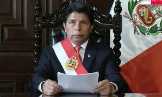 Presidente do Peru anuncia dissolução do Parlamento e Estado de Emergência no país