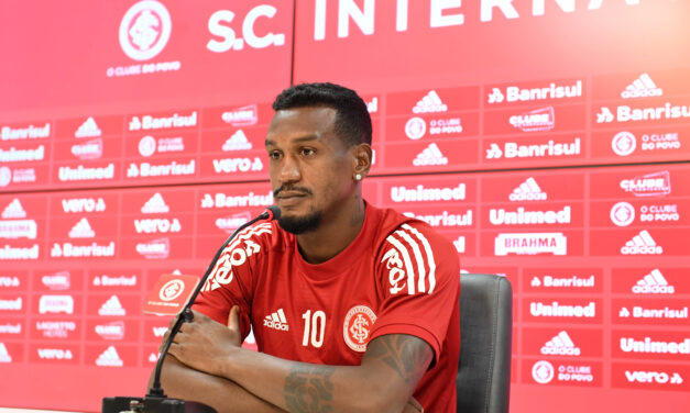 Edenílson passa por procedimento e desfalca o Inter
