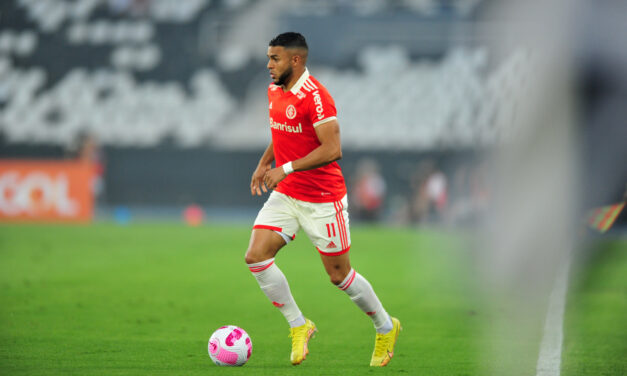 Inter anuncia compra em definitivo do atacante Wanderson