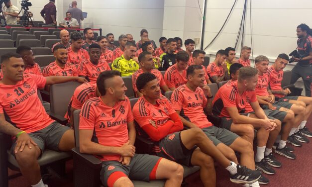 Com 29 jogadores, Internacional oficializa abertura da temporada