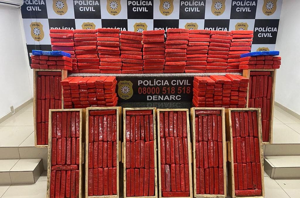 Polícia Civil apreende 240kg de maconha em caminhão de transportadora do Vale do Sinos