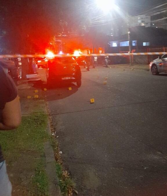 Três pessoas morrem baleadas após ataque a tiros em Porto Alegre