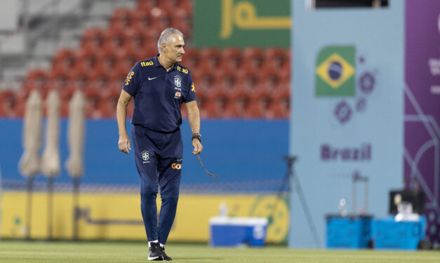 Tite deixa oficialmente a Seleção Brasileira