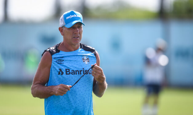 Sem Michael, Galdino e Gustavinho brigam por titularidade