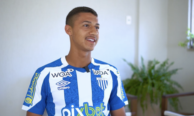 Por empréstimo, Thiago Rosa é anunciado pelo Avaí