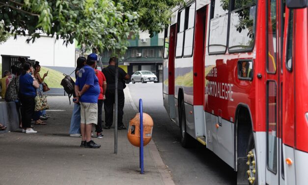 Nova linha de ônibus começa a operar na Zona Sul de Porto Alegre