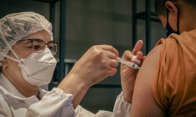Vacinação contra Covid-19 avança para população imunocomprometida em Santa Maria