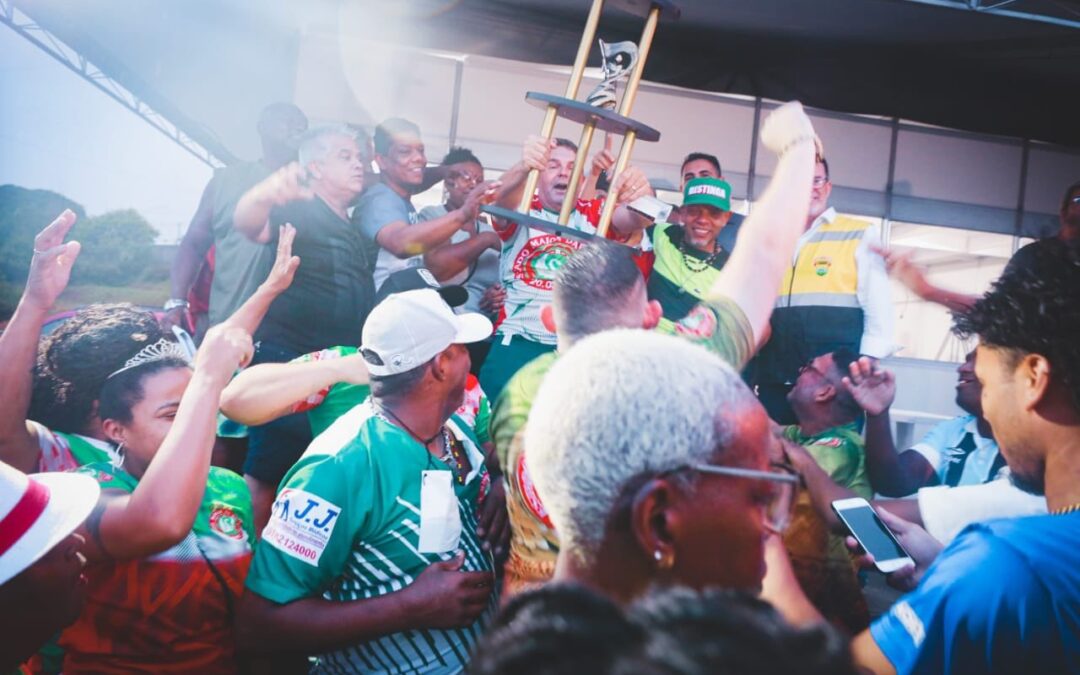 Estado Maior da Restinga, Unidos da Vila Isabel e Imperatriz Dona Leopoldina são as grandes campeãs do carnaval de Porto Alegre