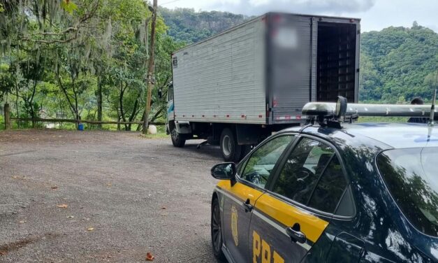 PRF recupera caminhão adquirido pelo golpe do depósito falso em Caxias do Sul