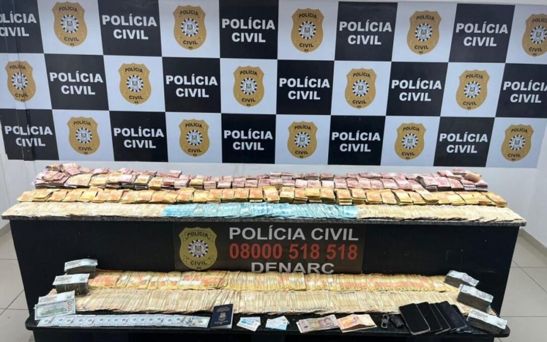 Polícia Civil apreende cerca de meio milhão de reais em operação contra o tráfico de drogas