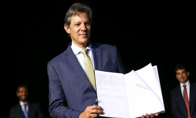Haddad promete que novo marco fiscal terá transição para repor perdas de educação e saúde