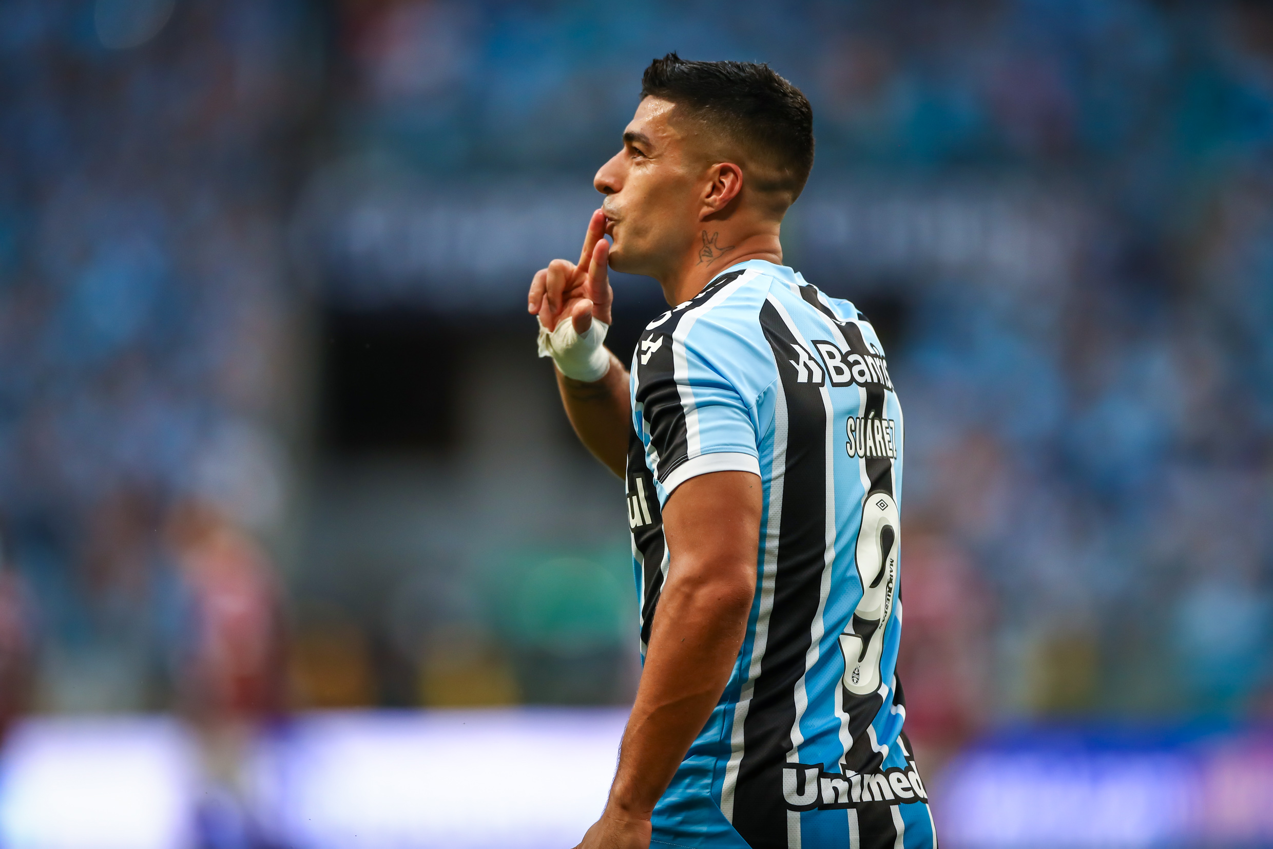 Gols nos três primeiros jogos pelo Grêmio? Suárez não foi o único