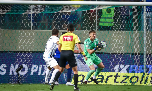 Renato garante Gabriel Grando como titular: ”ele será mantido”
