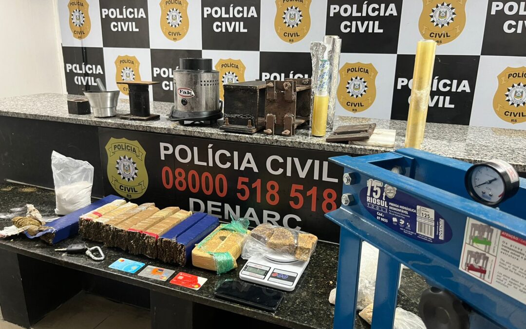 Laboratório de refino de cocaína é encontrado em Viamão e mulher responsável é presa