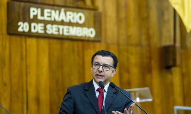 Deputado Jeferson Fernandes apresenta projeto de lei para prevenção da violência escolar