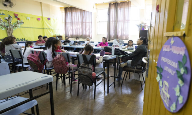Projeto de Lei prevê a retirada das sirenes sonoras nas escolas de Porto Alegre para não perturbar autistas