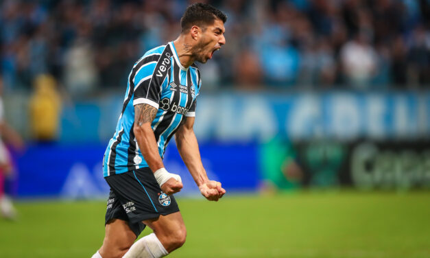 Luis Suárez marca golaço e é destaque em empate do Grêmio contra o Cruzeiro