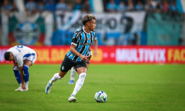 Bitello é destaque no Grêmio em 2023 com boa recuperação de bola e passes decisivos
