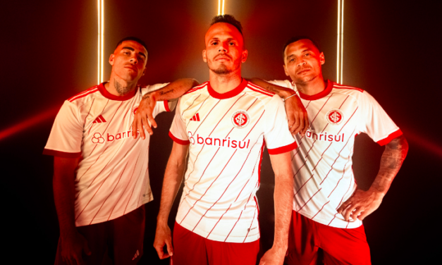 Inter apresenta camisa reserva para a temporada