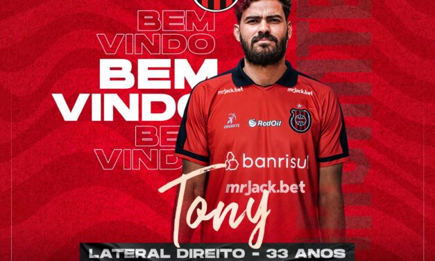 Brasil anuncia a contratação do lateral Tony