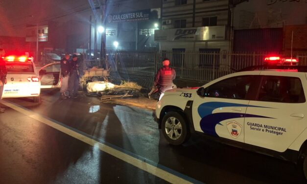 Trio é preso com mais de 400 quilos de fios furtados em Gravataí