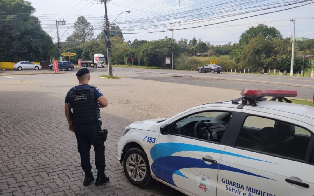 Guarda Municipal de Gravataí prende homem por atos de preconceito em estabelecimento