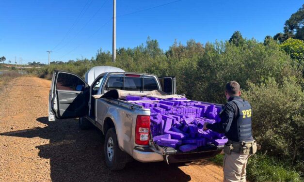 Mais de uma tonelada de maconha e caminhonete clonada são apreendidas pela PRF, em Vacaria
