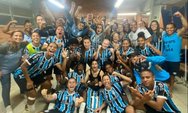 Grêmio vence três clássicos em uma semana e viraliza na internet