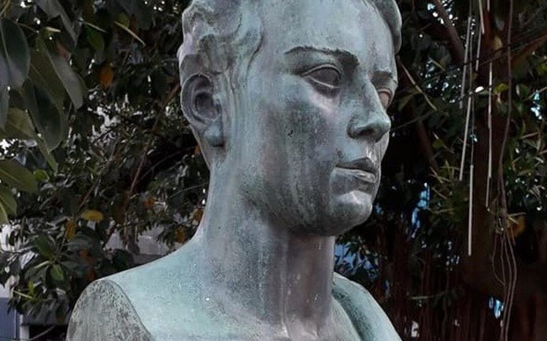 Santa Maria tem campanha por denúncias para encontrar busto furtado