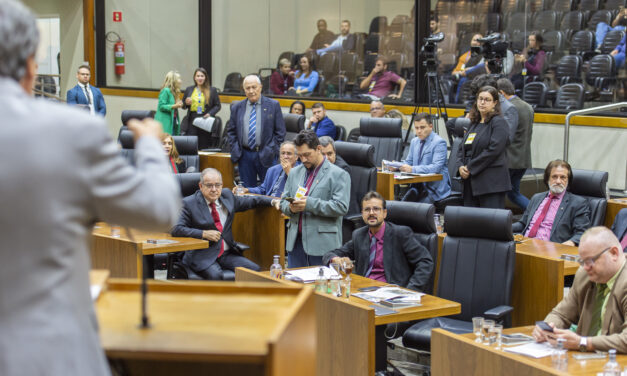 Projeto que busca combater sexualização de crianças e preconceito é aprovado